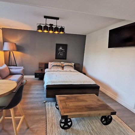 Studio très chaleureux entièrement refait à neuf Moulins  Extérieur photo
